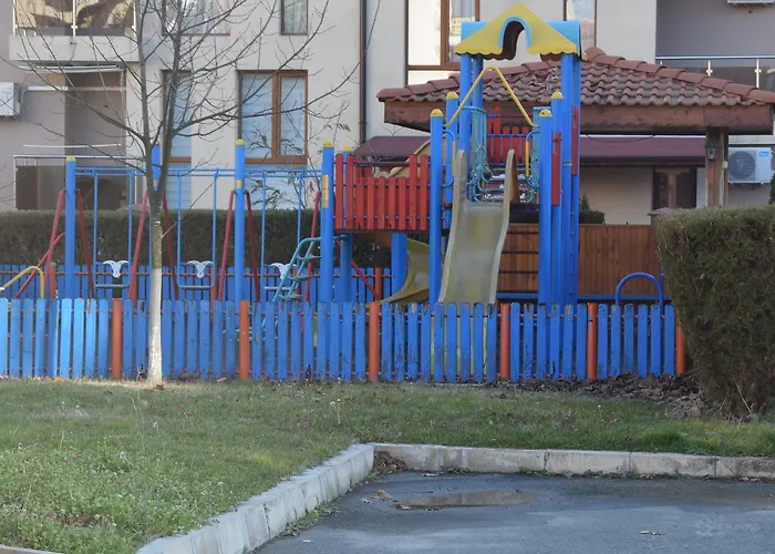 Studio Apollon 6 * Равда